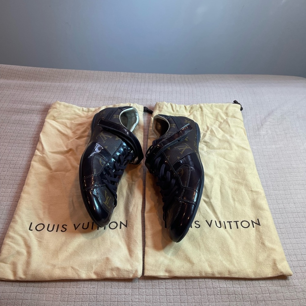 Authentic Louis Vuitton monogram Globe Trotter Brown Sneakers - Picture 4 of 9